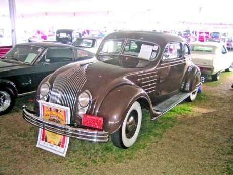1934 Chrysler Airflow  coupe