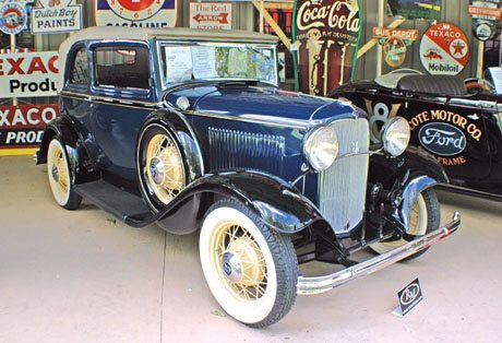 1932 Ford B400  convertible sedan