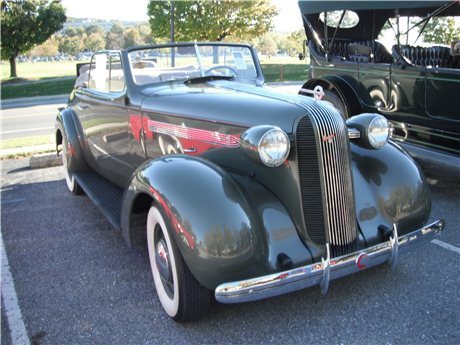 1936 Pontiac Deluxe Eight  convertible