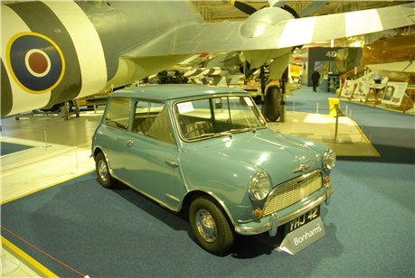 1961 Morris Mini Minor 2-dr sedan