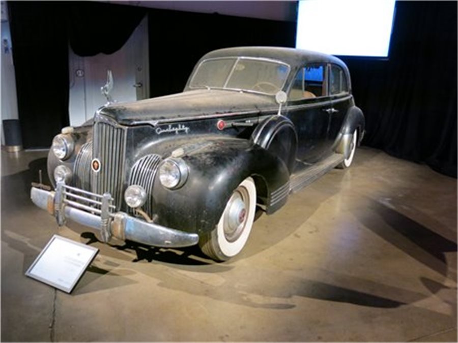 1941 Packard Eight 180 Super sedan