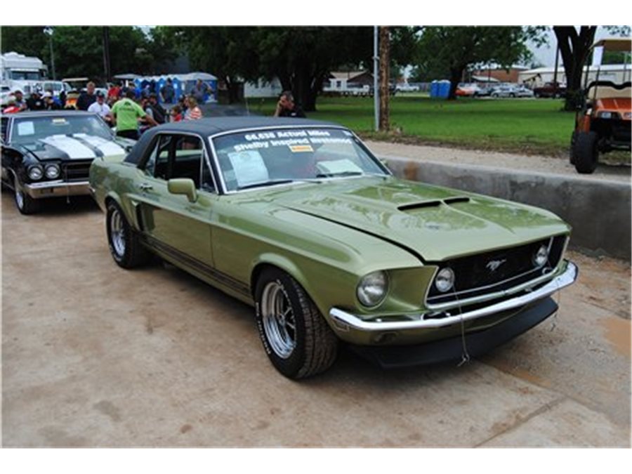 1968 Ford Mustang GT California Special replica coupe