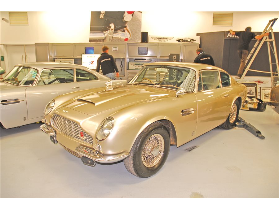 1969 Aston Martin DB6 Mk II coupe