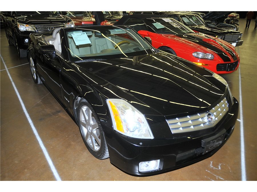 2004 Cadillac XLR convertible