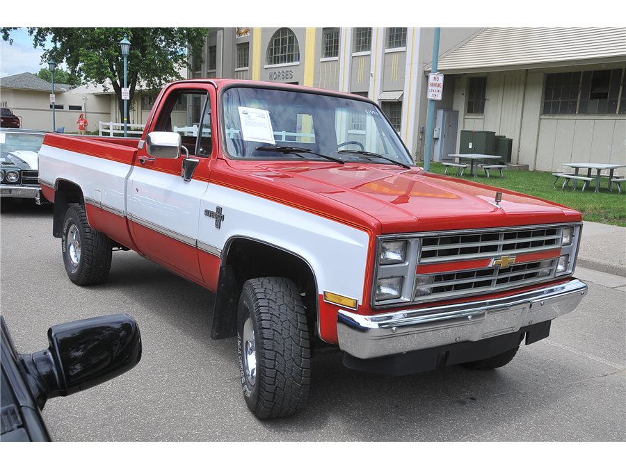 1987 GMC 1500 Chevrolet Silverado replica pickup