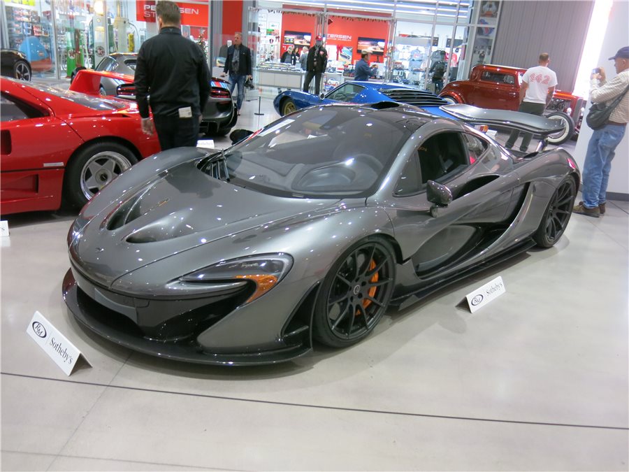 2015 McLaren P1 coupe
