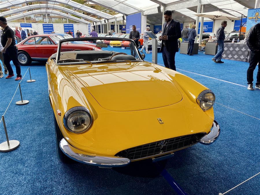 1967 Ferrari 330 GTS coupe