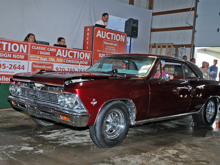 1966 Chevrolet Chevelle Malibu Custom 2-dr hard top
