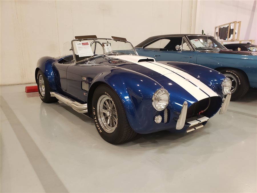 1965 Shelby Cobra Replica roadster
