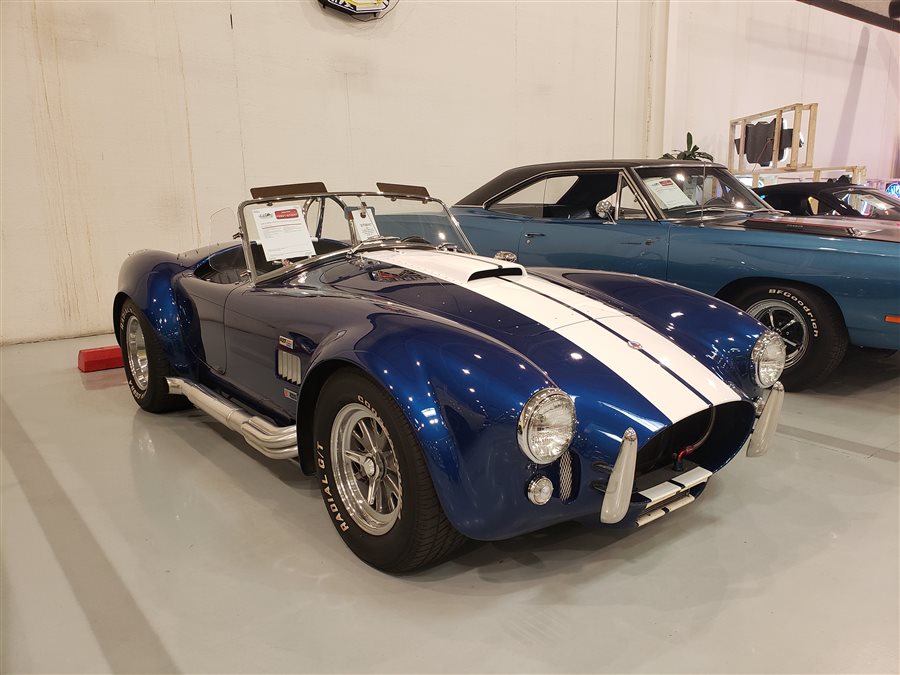 1965 Shelby Cobra Replica roadster