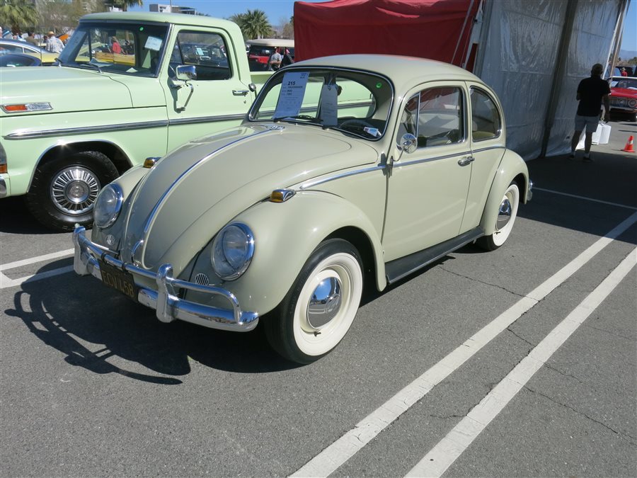 1965 Volkswagen Beetle 2-dr sedan