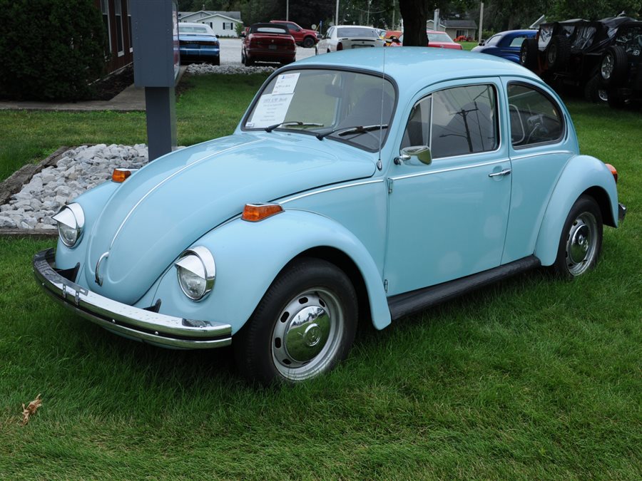 1973 Volkswagen Beetle 2-dr sedan
