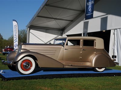 1929 Duesenberg Model J sedan
