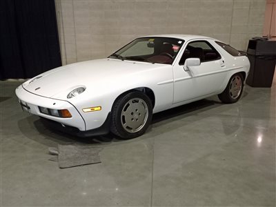 1984 Porsche 928 S Hatchback Coupe