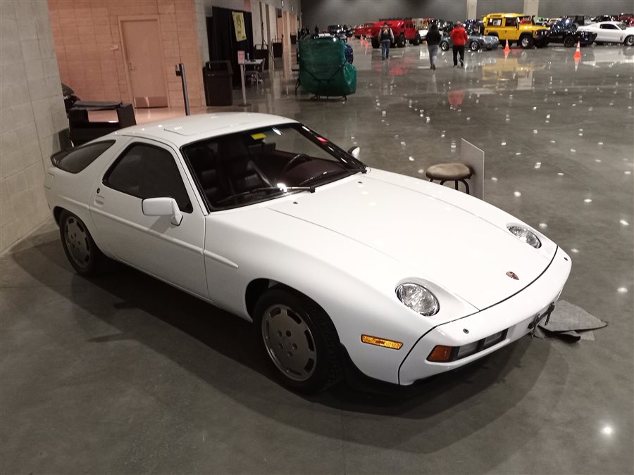 1984 Porsche 928 S Hatchback Coupe