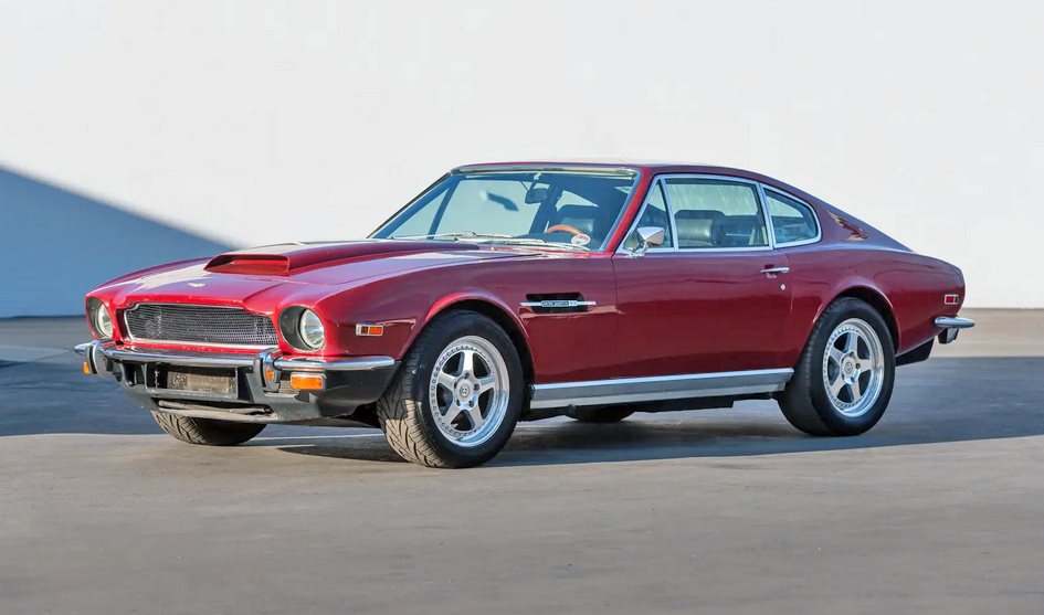 1976 Aston Martin V8 Series III coupe