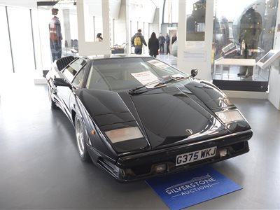 1989 Lamborghini Countach 25th Anniversary coupe