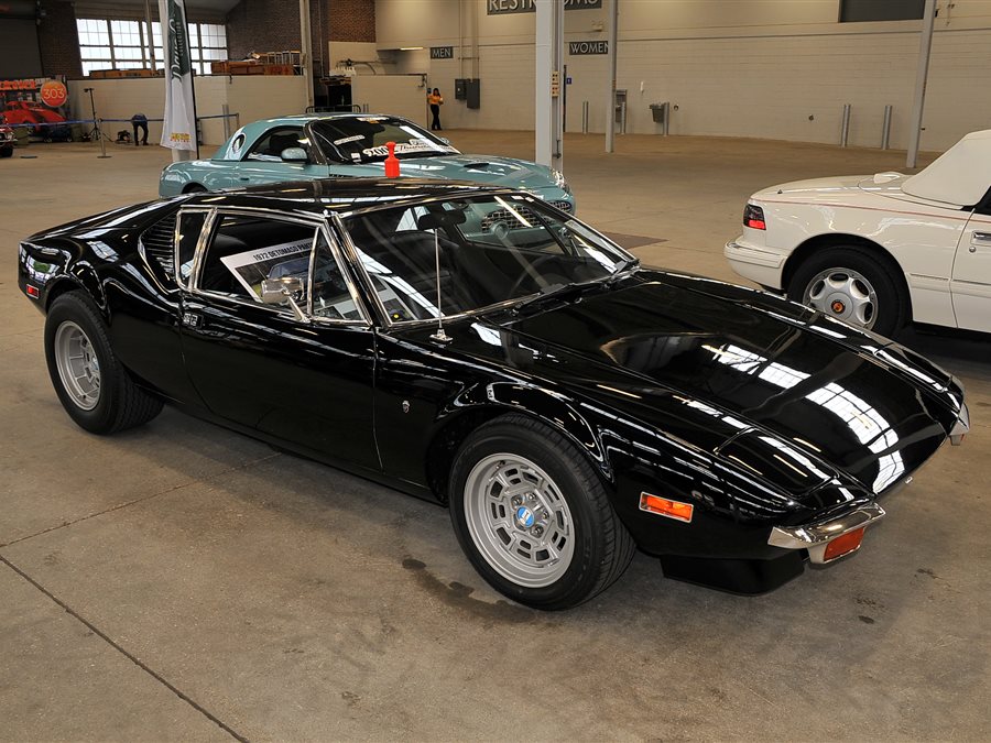 1972 DeTomaso Pantera coupe