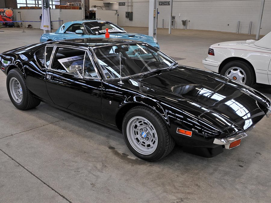 1972 DeTomaso Pantera coupe