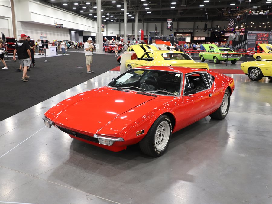 1971 DeTomaso Pantera coupe