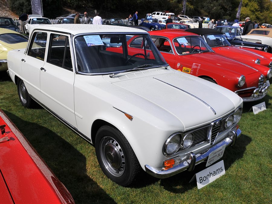 1967 Alfa Romeo Giulia Super 4-dr sedan