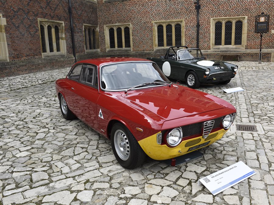 1965 Alfa Romeo Giulia Sprint GTA 2-dr sedan