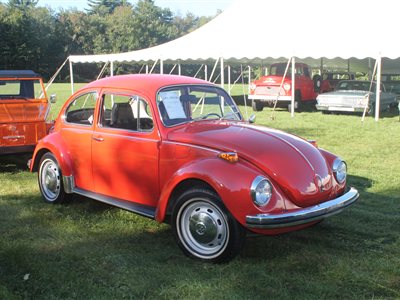 1972 Volkswagen Beetle 2-dr sedan