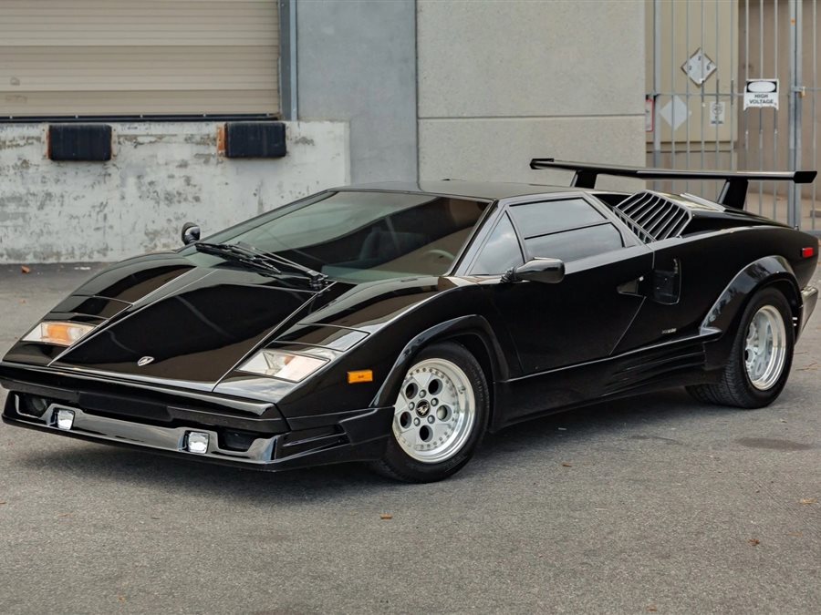 1989 Lamborghini Countach 25th Anniversary coupe
