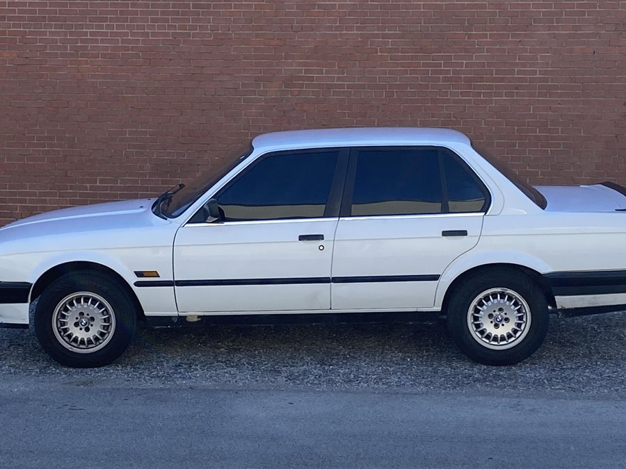 1988 BMW 318i 4-dr sedan