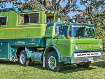 1974 Ford C-750 Camelot Cruiser motorhome conversion semi-truck motorhome