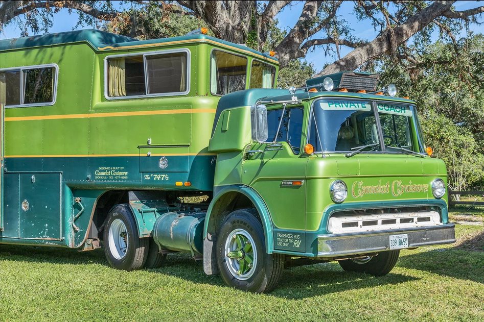 1974 Ford C-750 Camelot Cruiser motorhome conversion semi-truck motorhome