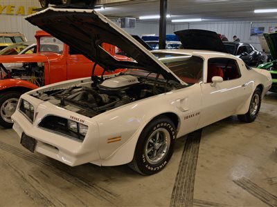 1977 Pontiac Firebird Trans Am coupe