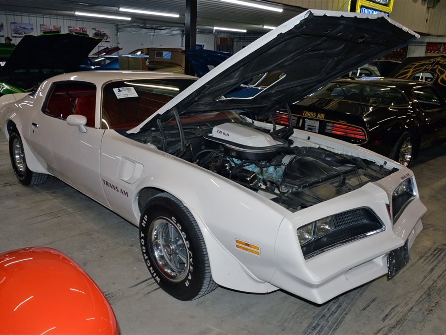 1977 Pontiac Firebird Trans Am coupe