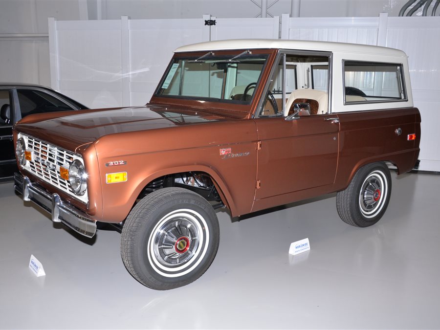1975 Ford Bronco Sport SUV
