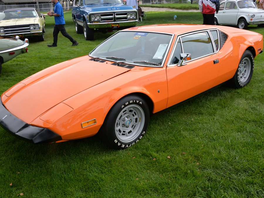 1973 DeTomaso Pantera coupe