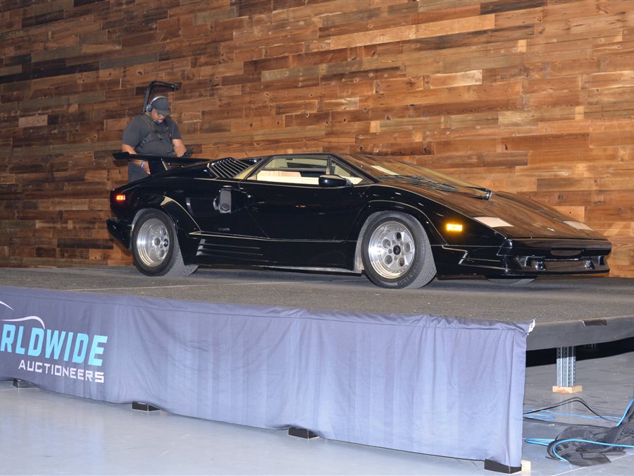 1989 Lamborghini Countach 25th Anniversary Edition coupe