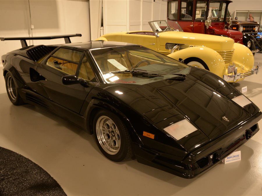 1989 Lamborghini Countach 25th Anniversary Edition coupe