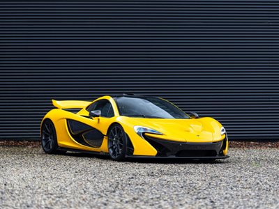 2015 McLaren P1 coupe