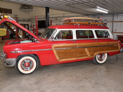 1954 Mercury Monterey  4-dr station wagon