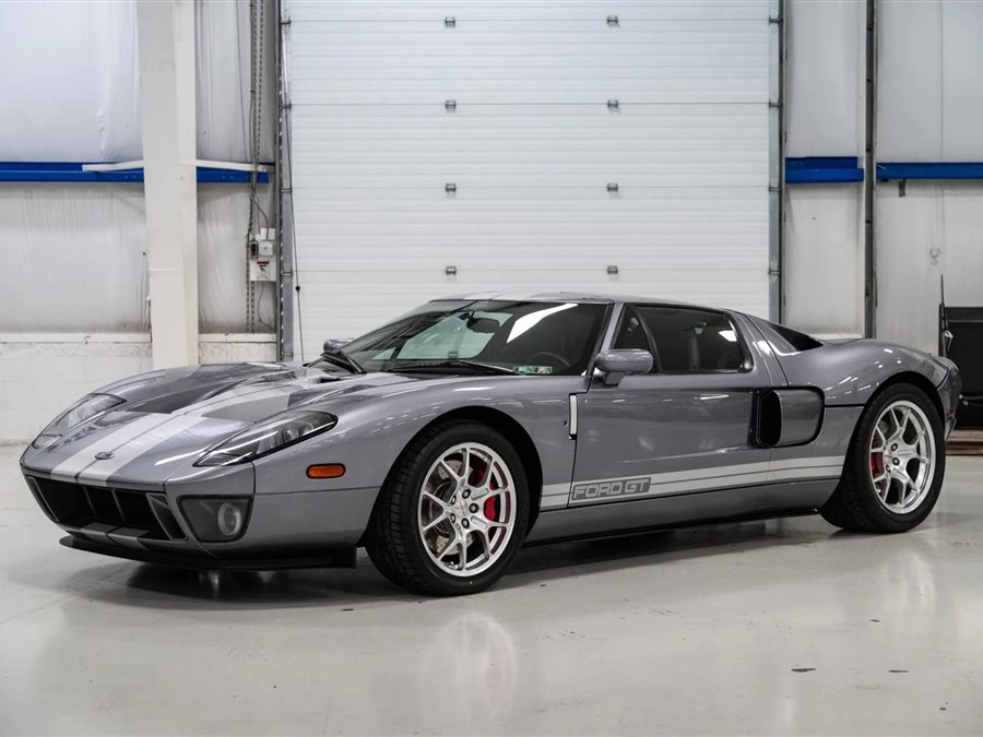 2006 Ford GT coupe