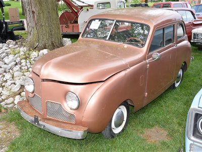 1946 Crosley CC 2-dr sedan