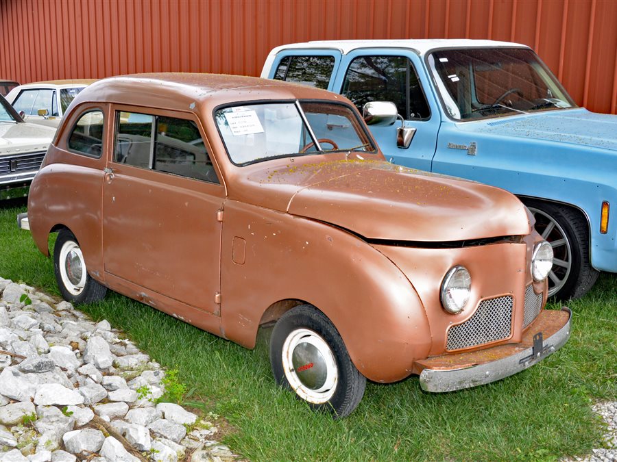 1946 Crosley CC 2-dr sedan