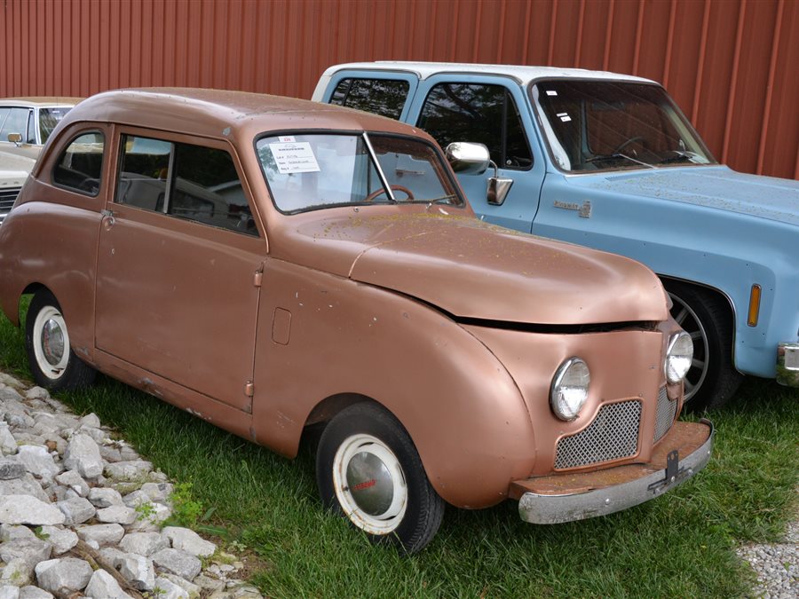 1946 Crosley CC 2-dr sedan