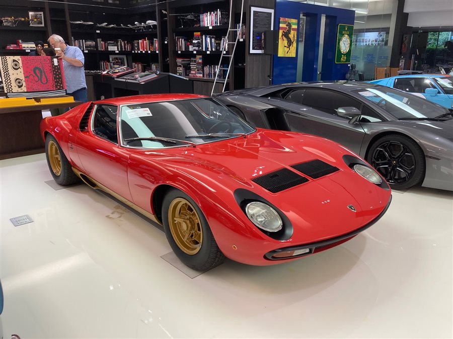 1972 Lamborghini Miura P400 SV coupe