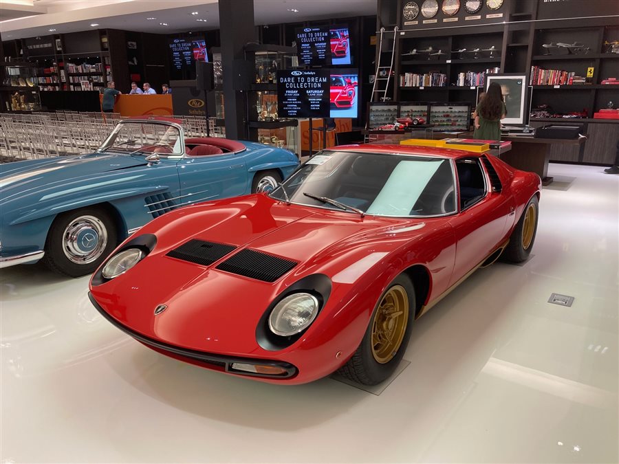 1972 Lamborghini Miura P400 SV coupe