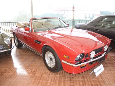 1986 Aston Martin V8 Volante convertible
