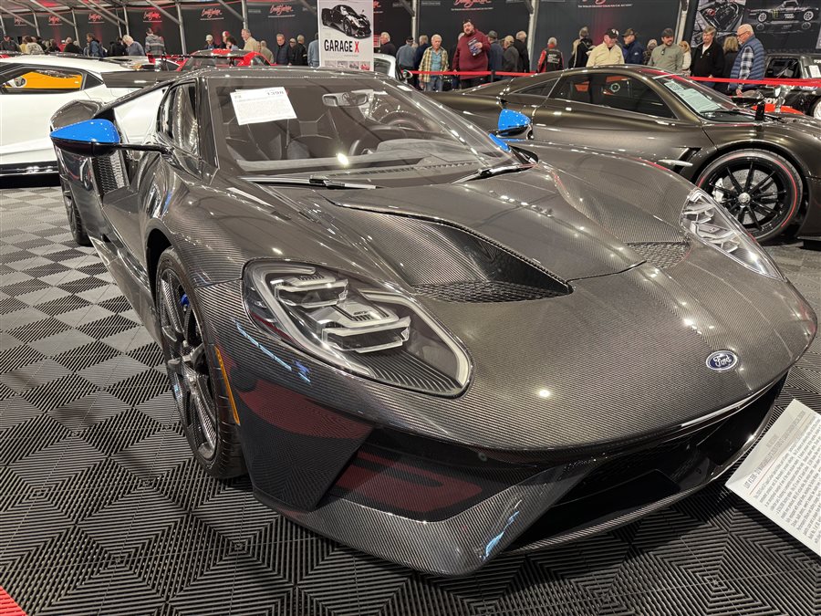 2020 Ford GT Liquid Carbon coupe