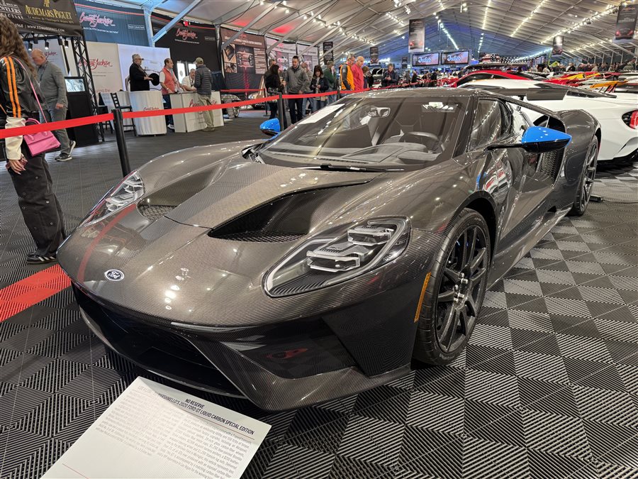2020 Ford GT Liquid Carbon coupe