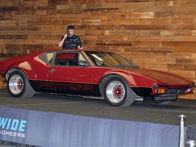 1972 DeTomaso Pantera coupe