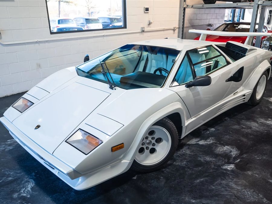 1987 Lamborghini Countach 5000 QV coupe